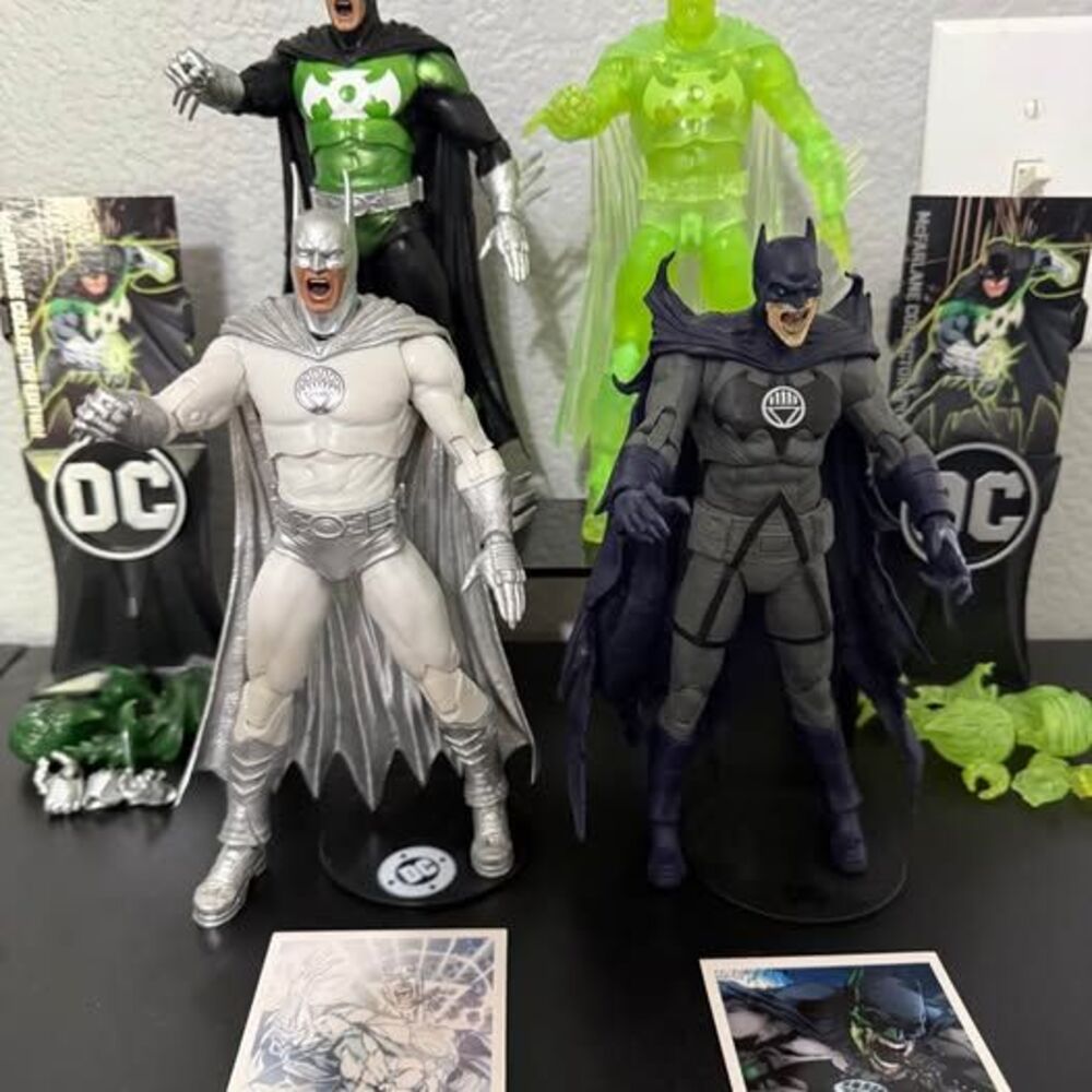 McFarlane DC Multiverse Lantern Batman Figures
